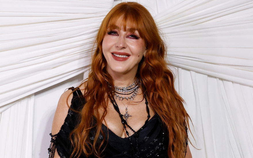 Charlotte Tilbury strahlt