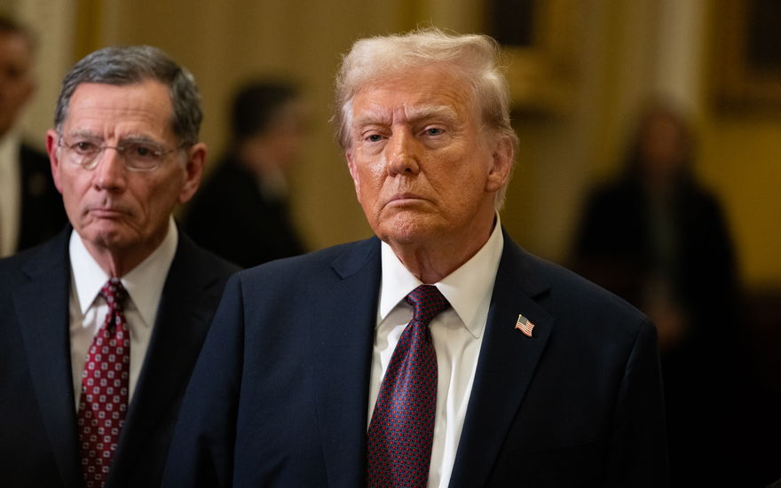 Donald Trump guckt ernst
