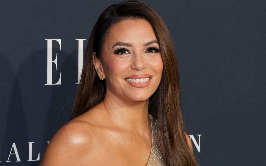 Eva Longoria lächelt