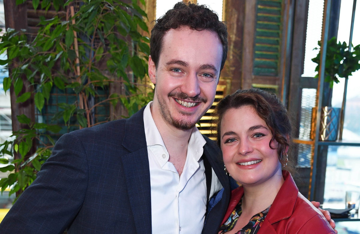 Felix Briegel und Ronja Frocher strahlen