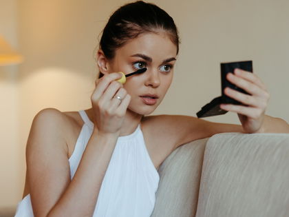 Beauty-Trend 2025: Dieser Top Coat für 8 Euro verdoppelt den Volumen-Effekt von jeder Mascara