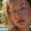 Make-up-Trend 2025: Gigi Hadid setzt auf diesen Drogerie-Highlighter für schimmernden Glow