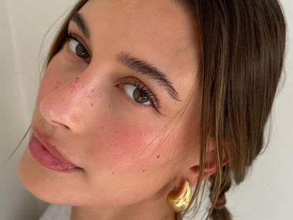 TikTok-Hype: User lieben dieses virale Beauty-Tool von Hailey Bieber