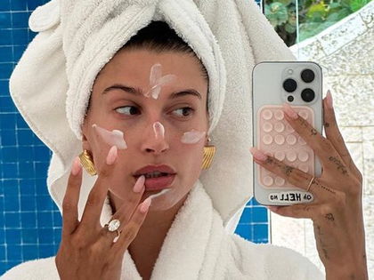 TikTok-Trend: Mit diesem Foundation-Hack zaubert sich Hailey Bieber einen Mega-Glow
