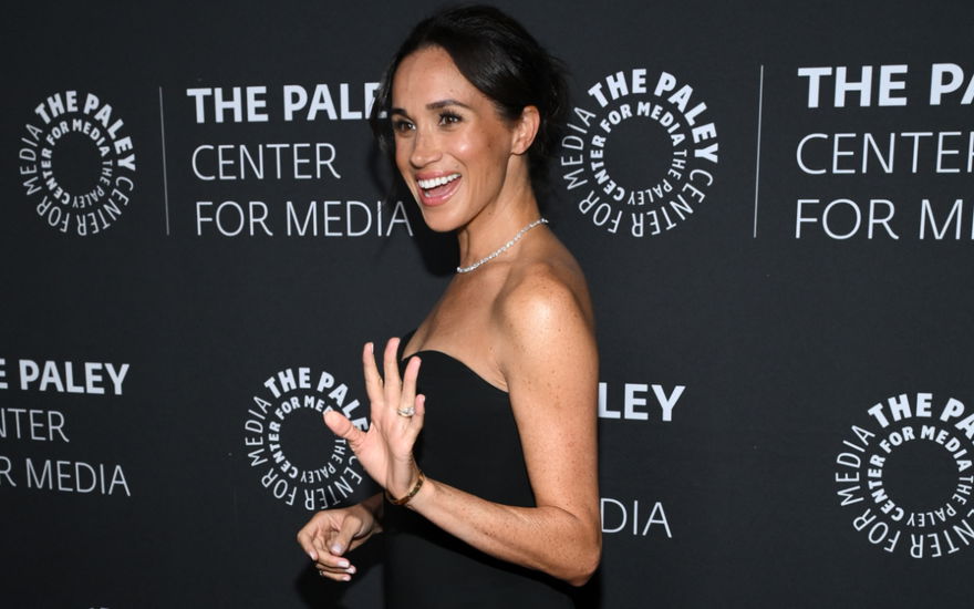 meghan markle winkt