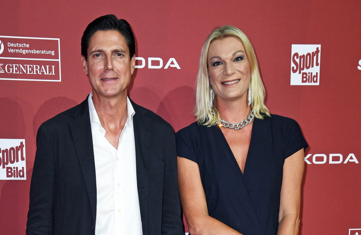 Marcus Höfl und Maria Höfl-Riesch stehen nebeneinander