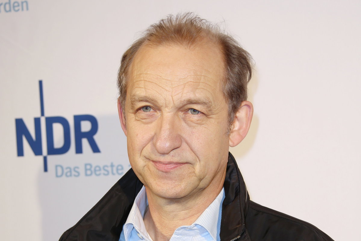 Peter Heinrich Brix lächelt