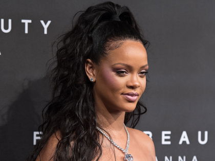 Make-up-Trend 2025: Stars lieben Purple Blush