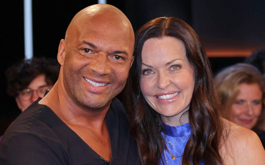 Detlef Soost und Kate Hall lächeln