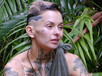 Edith Stehfest: Drama bei der Dschungelcamp-Aftershowparty – Mitcamper gehen wegen ihr nach Hause