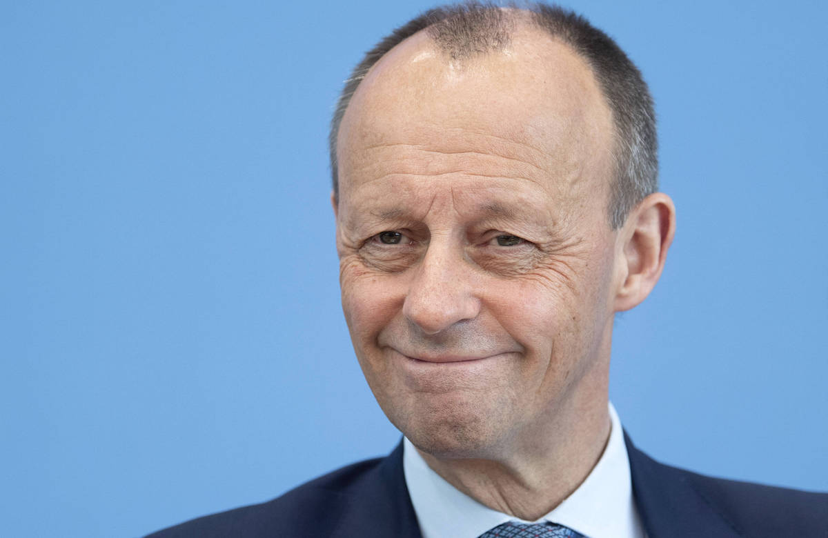 Friedrich Merz lächelt 2021