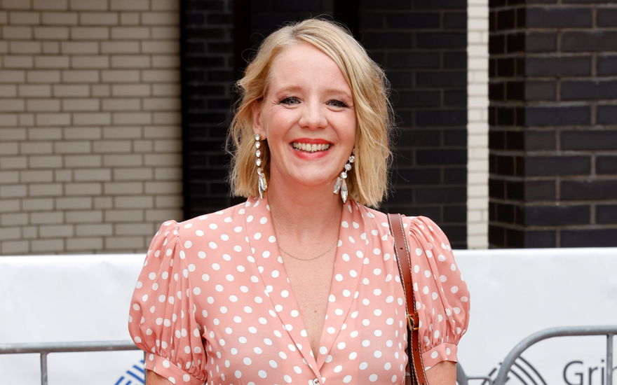 Katrin Wichmann lacht