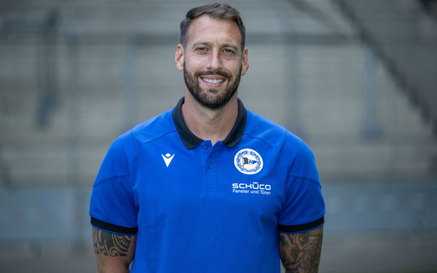 Michel "Mitch" Kniat ist Trainer von "Arminia Bielefeld"