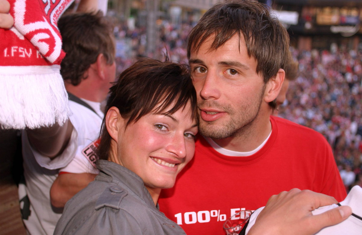 Nikola Pietzsch & Marco Rose kuscheln, 2004