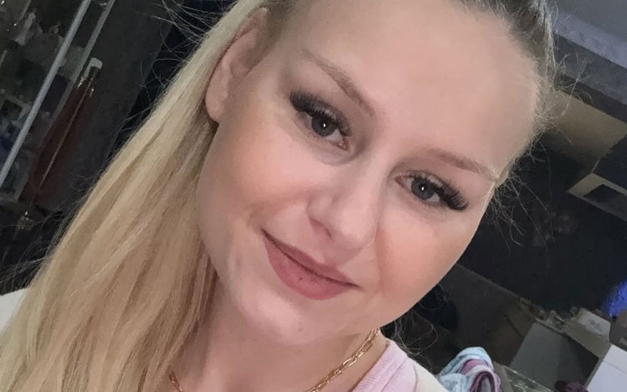 Sarah-Jane Wollny Selfie