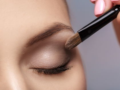 Laut Make-up-Artists: Mit diesem All-in-One-Primer hält dein Augen-Make-up ewig
