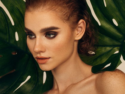 Make-up-Trend 2025: Mit diesem Primer glänzt die T-Zone nie wieder