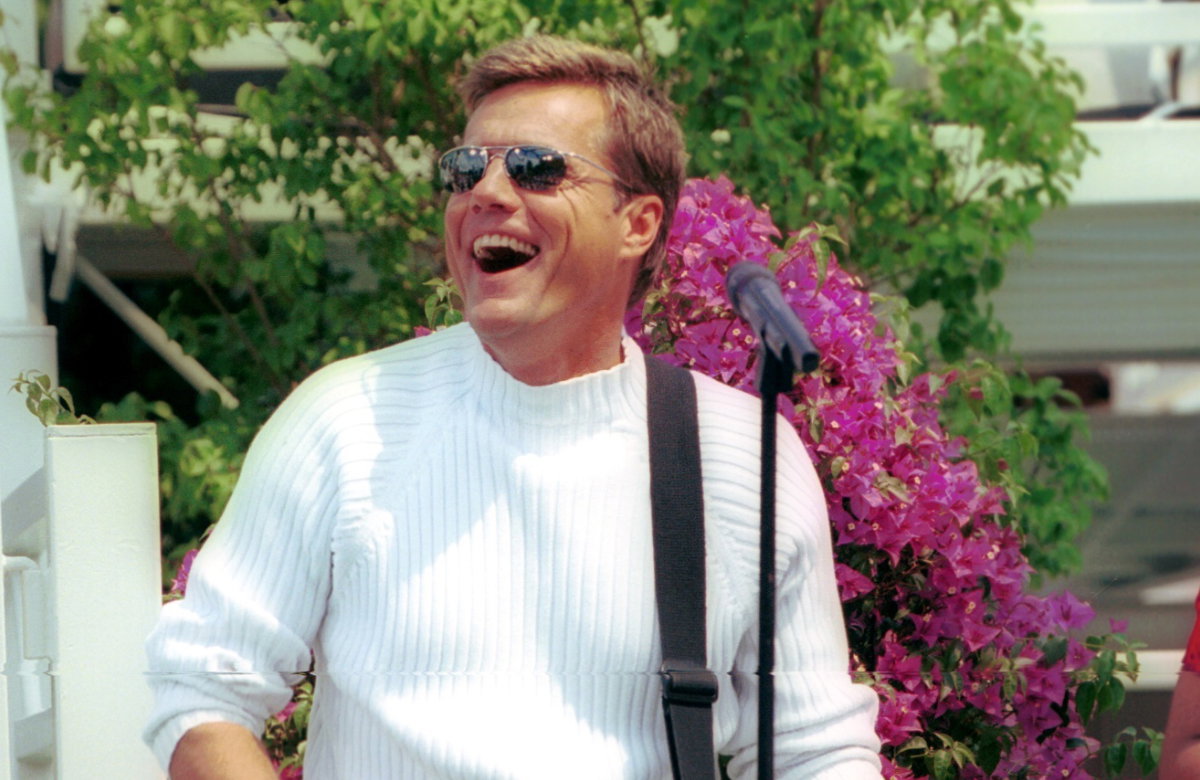 Dieter Bohlen im Blumengarten