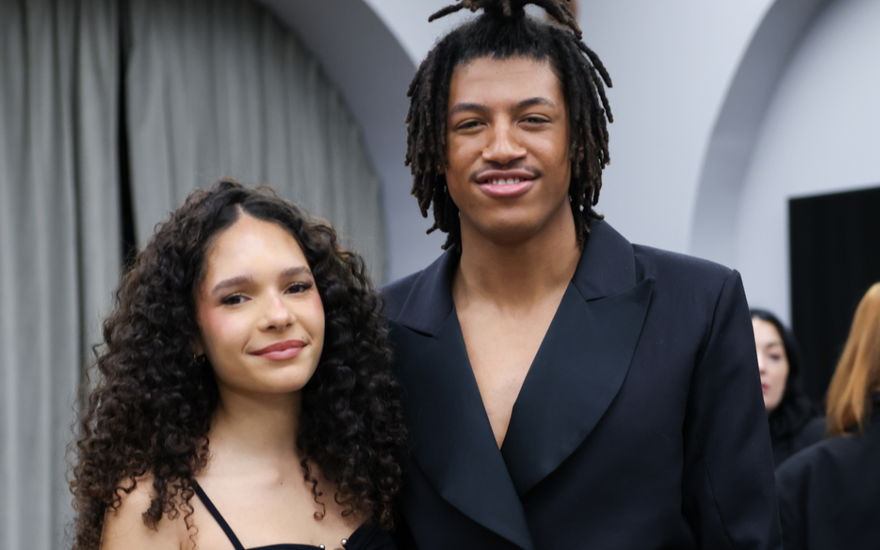 Kayla Betulius und Henry Samuel lächeln