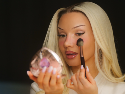 Beauty-Trend 2025: Shirin David benutzt ein Besteller-Blush, das alle 3 Sekunden verkauft wird