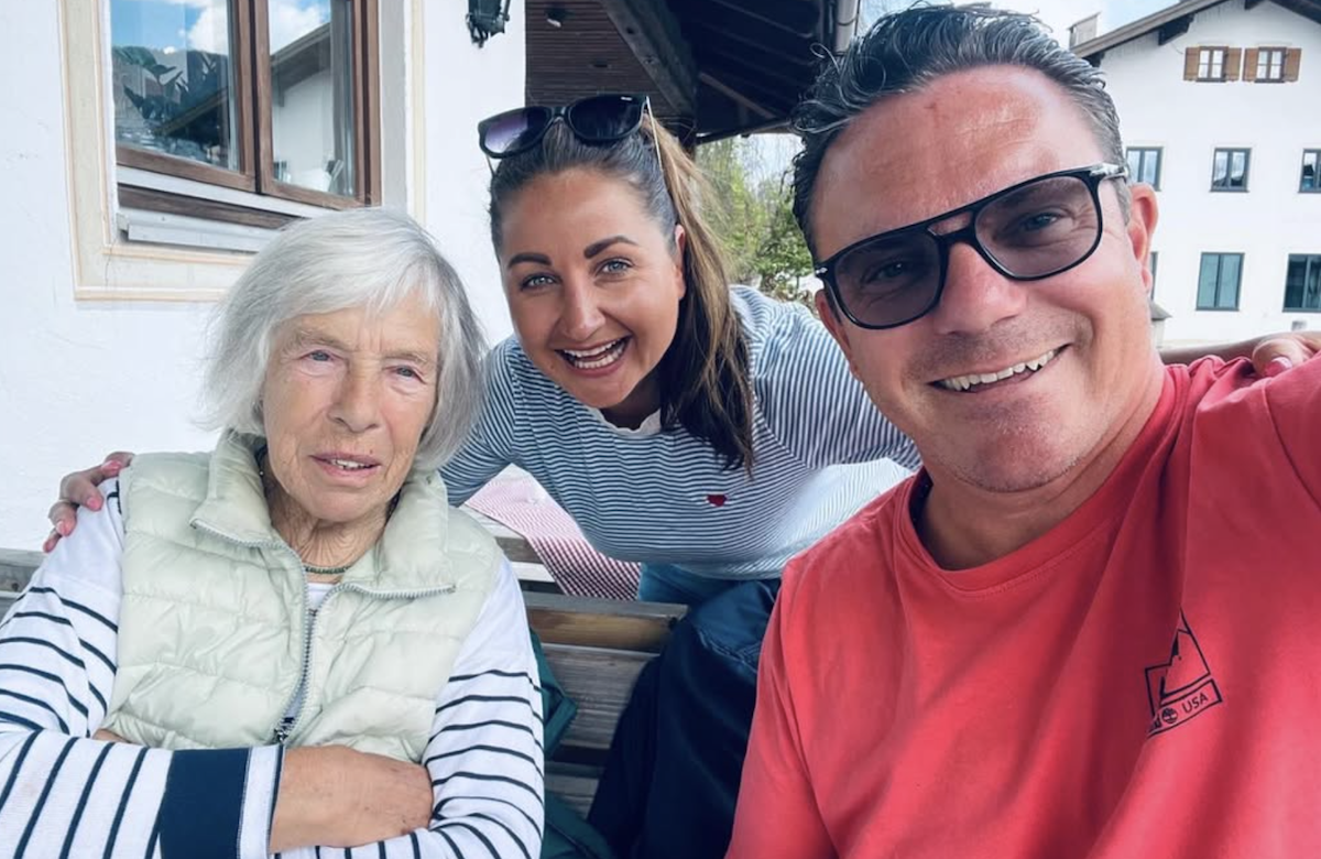 Stefan Mross mit seiner Mutter und Freundin Eva Luginger
