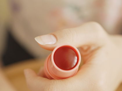 Make-up-Trend 2025: Beauty-Blogger lieben dieses 2-in-1-Blush
