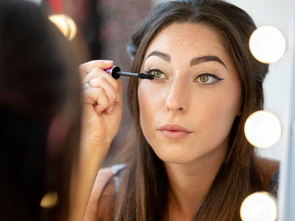 Mascara: Diese Drogerie-Wimperntusche sorgt für 100% mehr Wimpern-Volumen