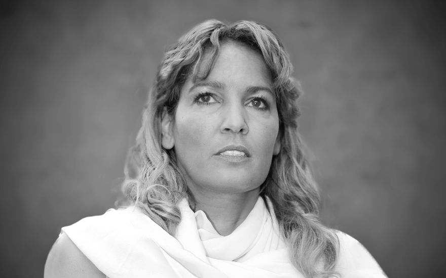 Nadja Abd el Farrag schwarz-weiß Bild