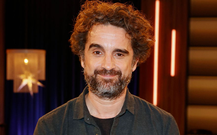Oliver Wnuk lächelt