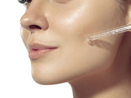 Anti-Aging: Dieses 9-Euro-Serum mit Vitamin C glättet die Haut jeden Tag
