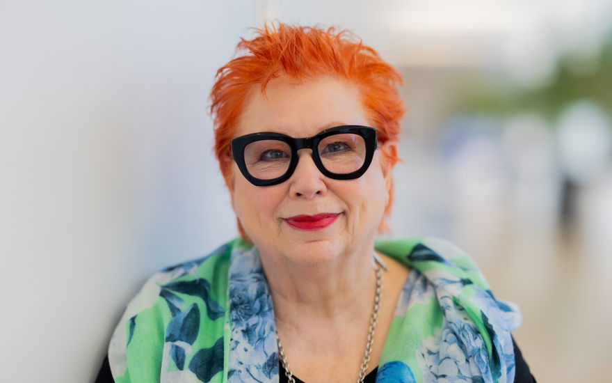 Barbara Salesch lächelt leicht