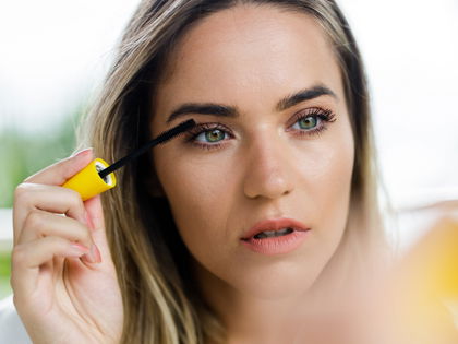 Beste Volumen-Mascara bei Rossmann: Diese 8-Euro-Wimperntusche ist die Nummer 1
