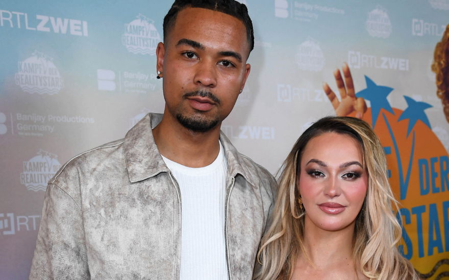 Fabrice Neda & Anitia Latifi posieren zusammen