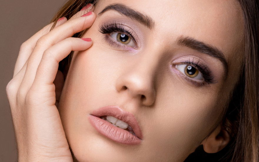 Mascara mit dichten Wimpern