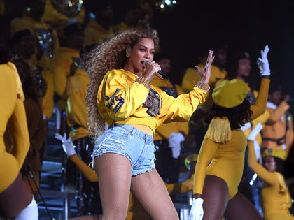 Von Beyoncé bis K-Pop: Warum Stars plötzlich mehrsprachig singen