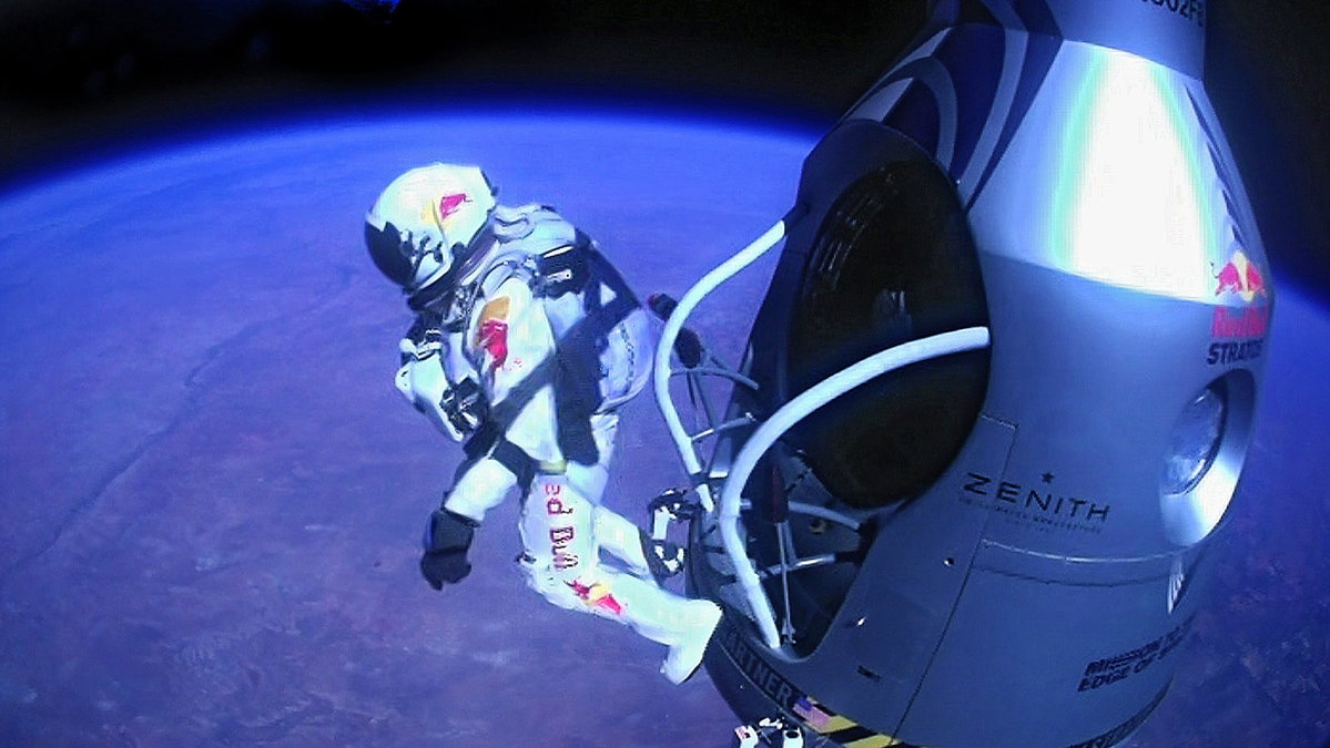 Felix Baumgartner beim Sprung aus der Stratosphäre