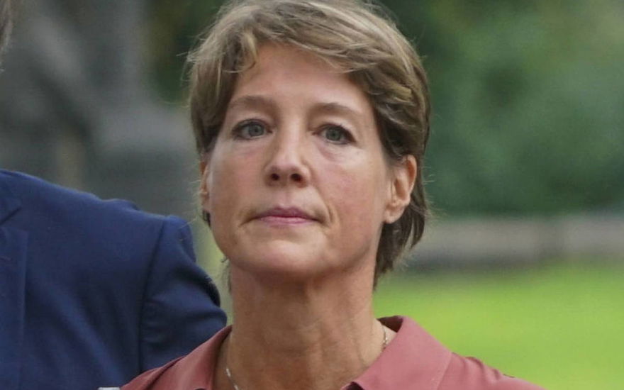 Christina Block angespannt