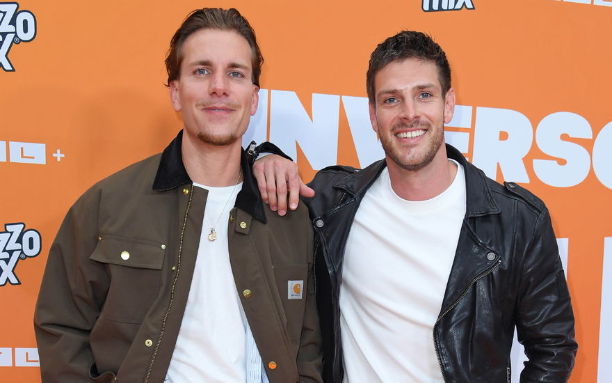 Felix Stein mit Martin Braun im Arm