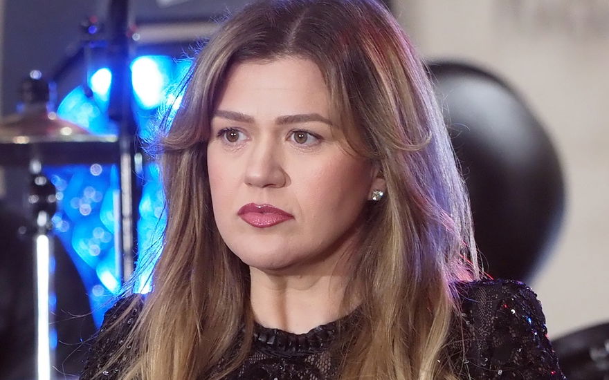 Kelly Clarkson traurig