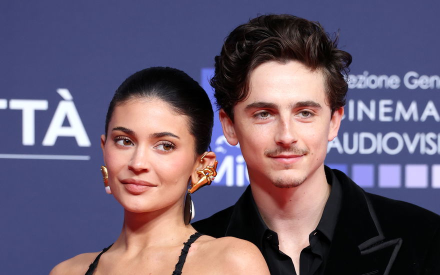Kylie Jenner und Timothée Chalamet posieren zusammen