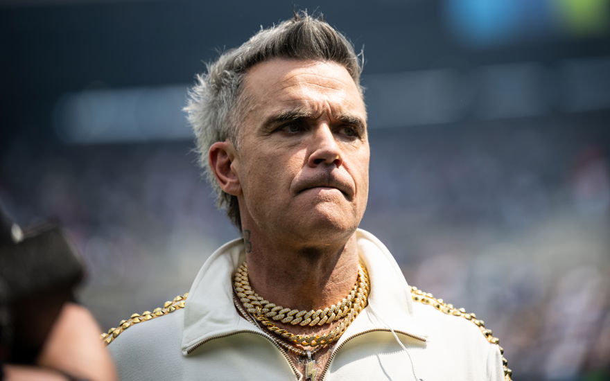 Robbie Williams sehr ernst