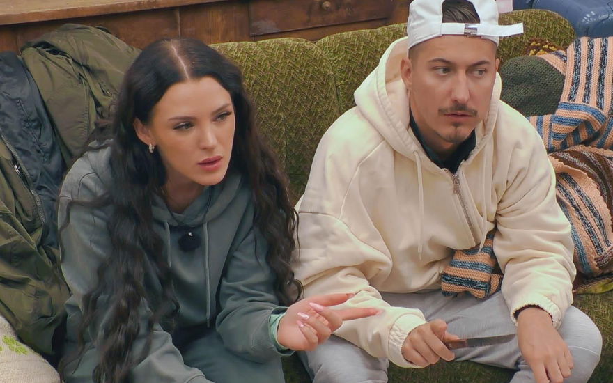 Jennifer Degenhart mit Marvin KLeinen im Sommerhaus
