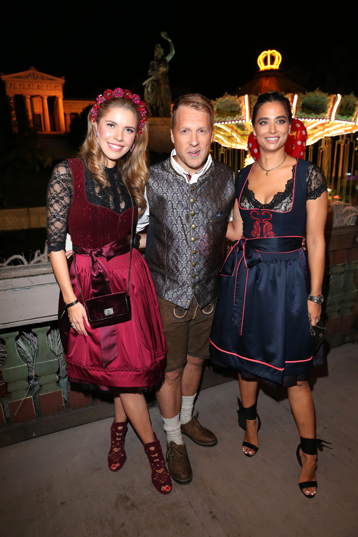 Amira Aly, Oliver Pocher und Victoria Swarovski 2022 auf dem Oktoberfest