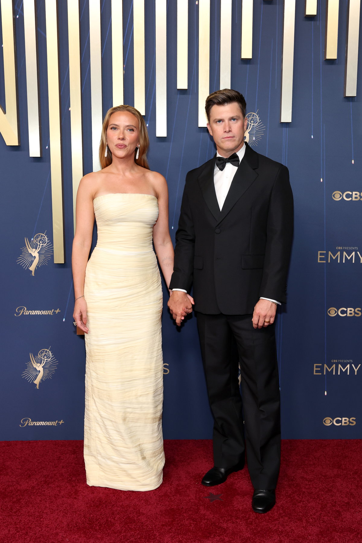 Scarlett Johansson und Colin Jost bei den Emmys 2025