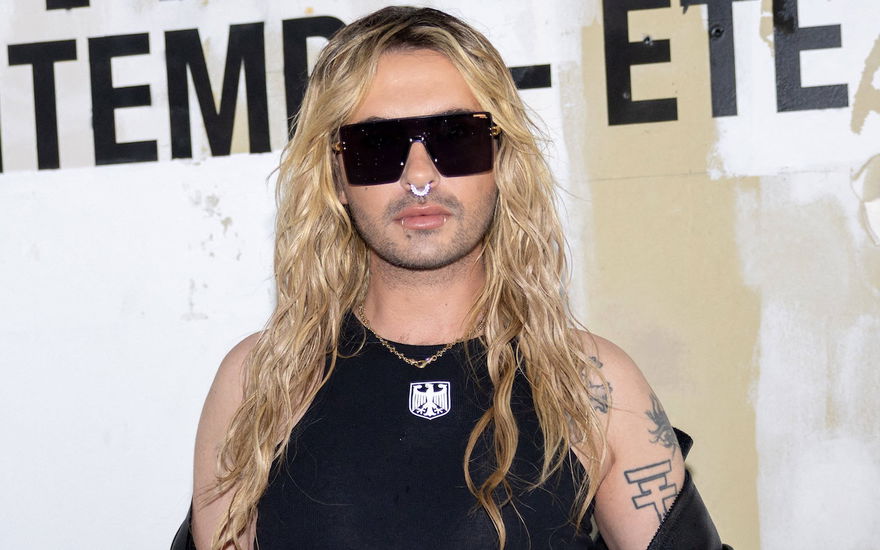 Bill Kaulitz mit Sonnenbrille