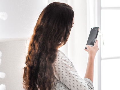 Das neue Vertrauen im Marketing: Wie Mikro-Influencer 2026 Stars den Rang ablaufen