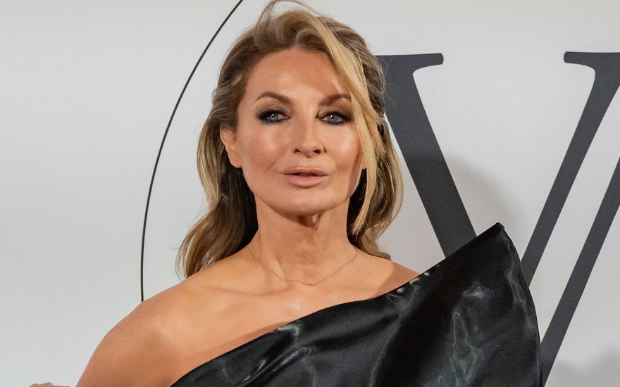 Frauke Ludowig Blick zur Seite