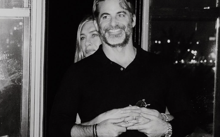 Jennifer Aniston mit ihrem neuen Freund Jim Curtis