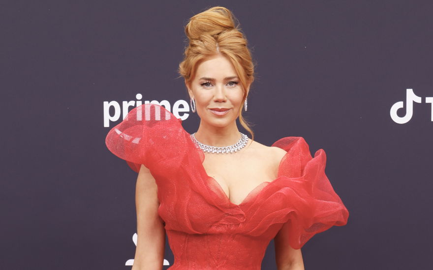 Palina Rojinski in Rot