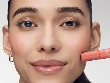 Make-up-Trend 2025: Dieses Blush bringt deinen Teint langfristig zum Strahlen